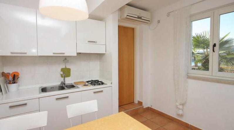 Milena Apartments Рабац Екстериор снимка